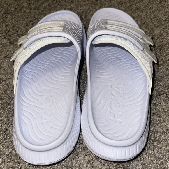 Hoka Ora Luxe Slip on Sandals - Size 8 - Picture 2 of 5